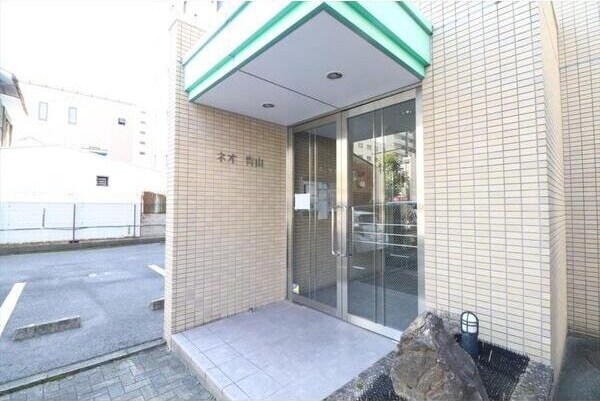 ネオ青山の物件外観写真