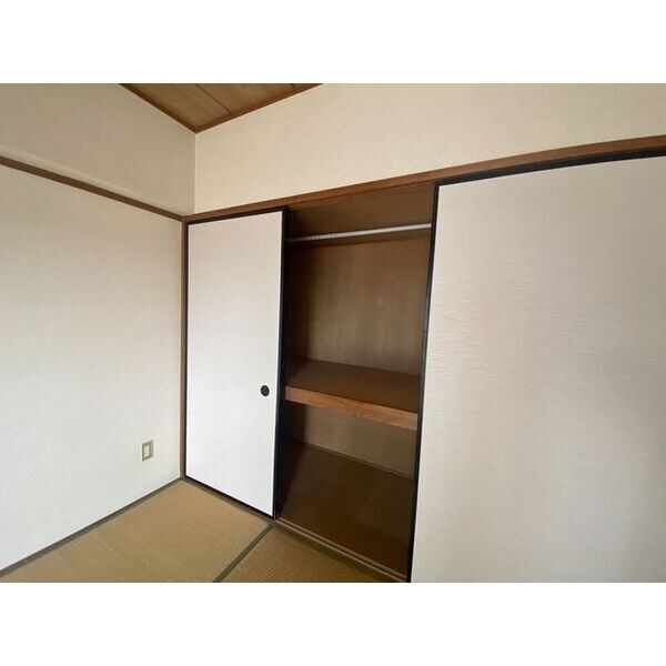 プレズ名古屋入場の物件内観写真