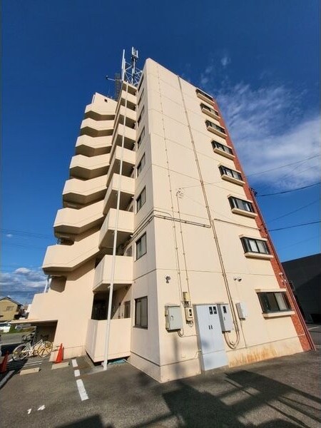 サンモールタナカの物件外観写真