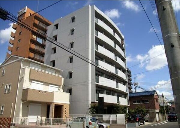 リバーブランシェの物件外観写真