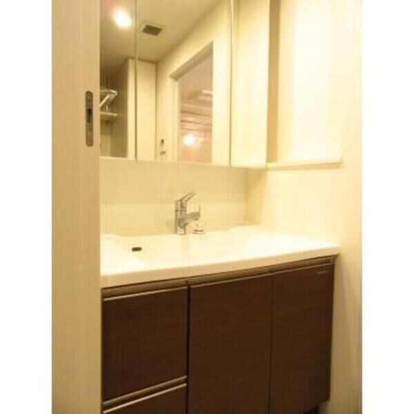 アデグランツ藤が丘の物件内観写真