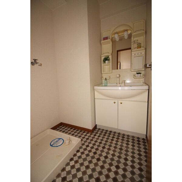 センチュリーパーク新川1番館の物件内観写真