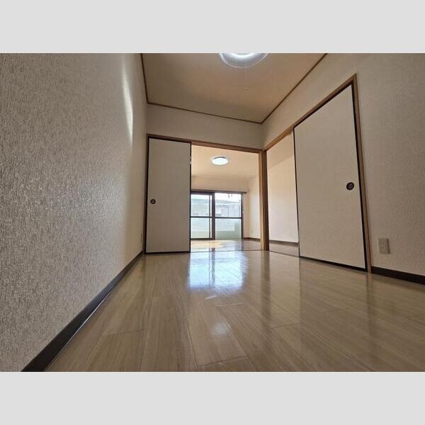 グランドヒルズ入場2番館の物件内観写真