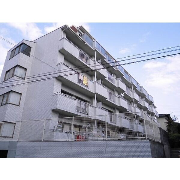 グランドハイリス上社の物件外観写真