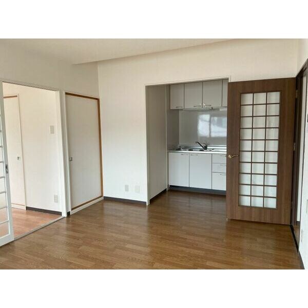 グランドハイリス上社の物件内観写真