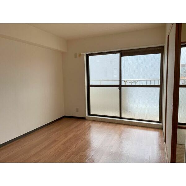 グランドハイリス上社の物件内観写真