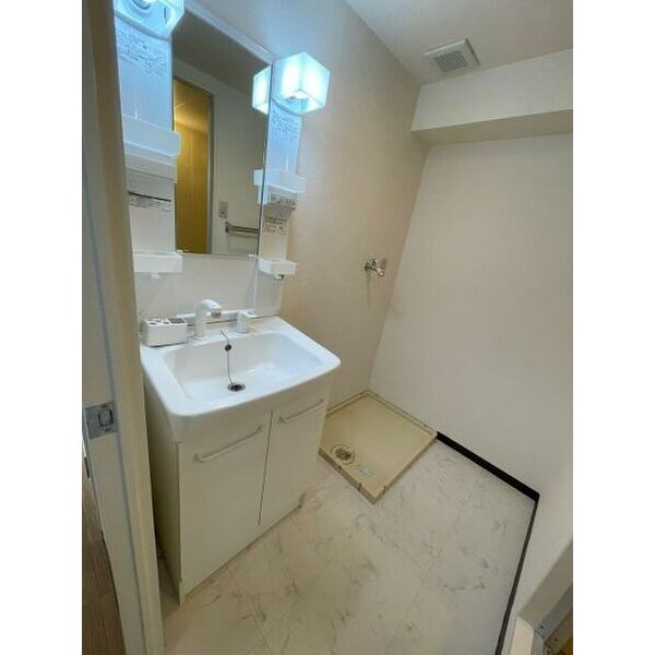 グランドハイリス上社の物件内観写真