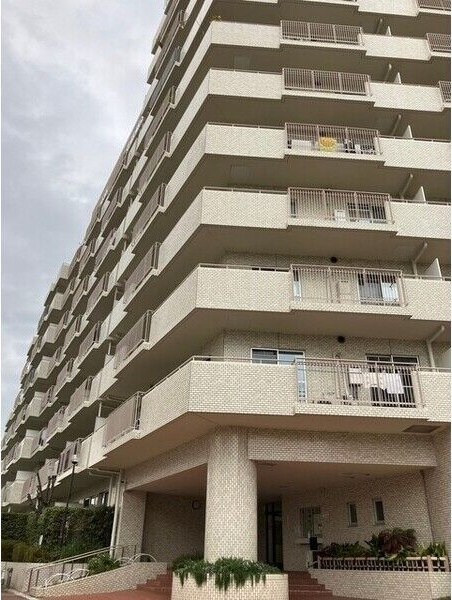 いりなか駅 徒歩3分 3階の物件外観写真