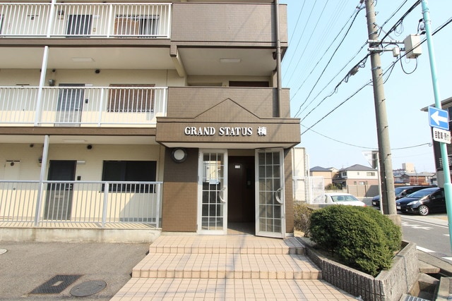 グランドステータス楠の物件外観写真