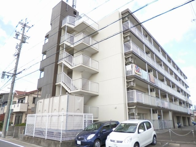 グランドステータス楠の物件外観写真