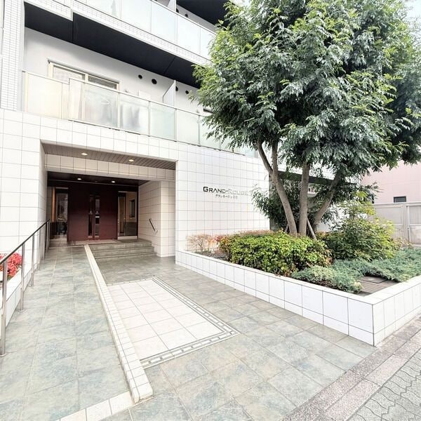 グランルージュ栄 Ⅱの物件外観写真