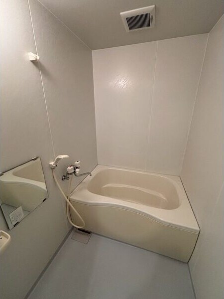 サンシティ栄生の物件内観写真