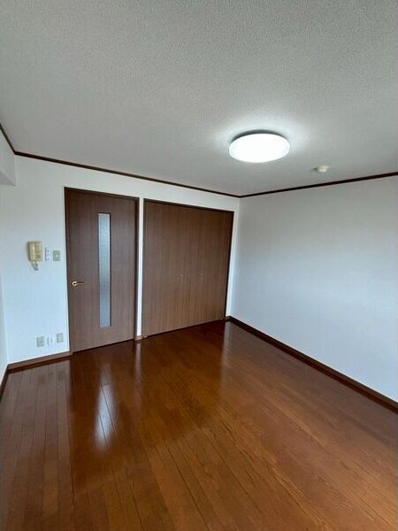 サンシティ栄生の物件内観写真