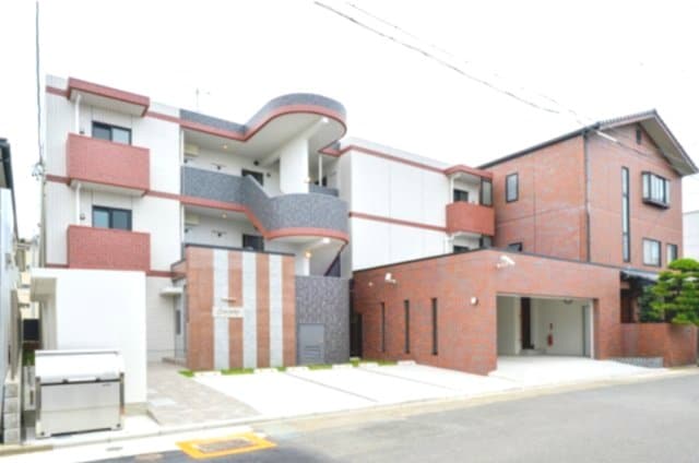 セレニティの物件外観写真