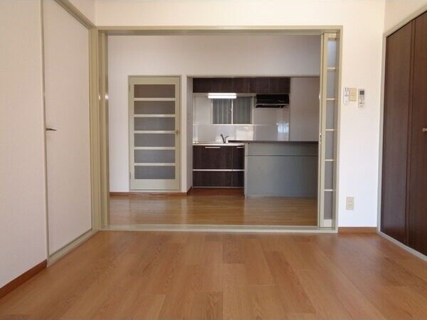 ガーデンコート新栄の物件内観写真