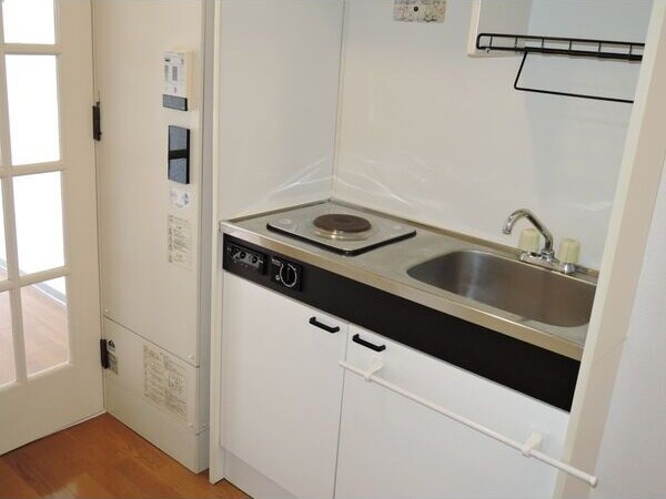 AZUR　TORIIの物件内観写真