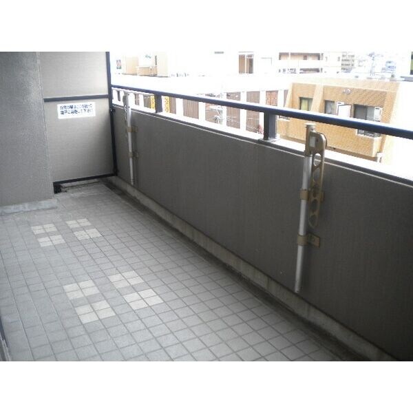 ロータリー春岡の物件内観写真