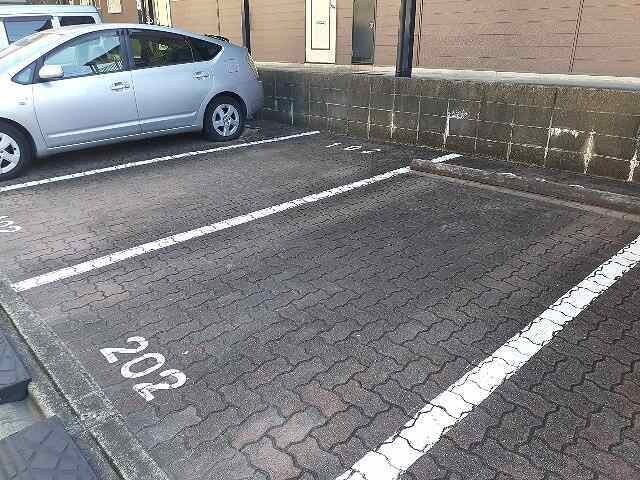 高畑駅 バス21分  八百島下車：停歩2分 2階の物件外観写真