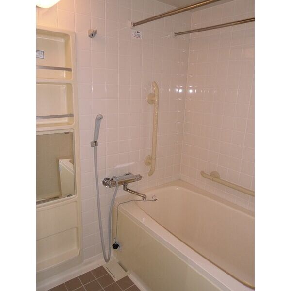 グランドハイリス本山の物件内観写真