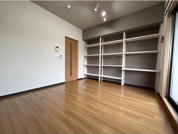 フロンティアUの物件内観写真