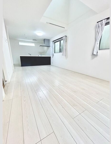 若宮町1丁目戸建の物件内観写真