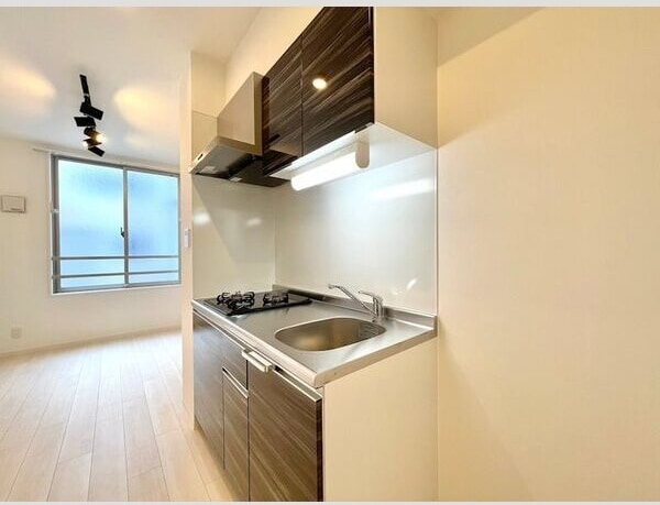 リーデンス名古屋駅西の物件内観写真