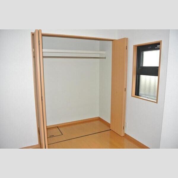 キャトル・セゾンⅡの物件内観写真