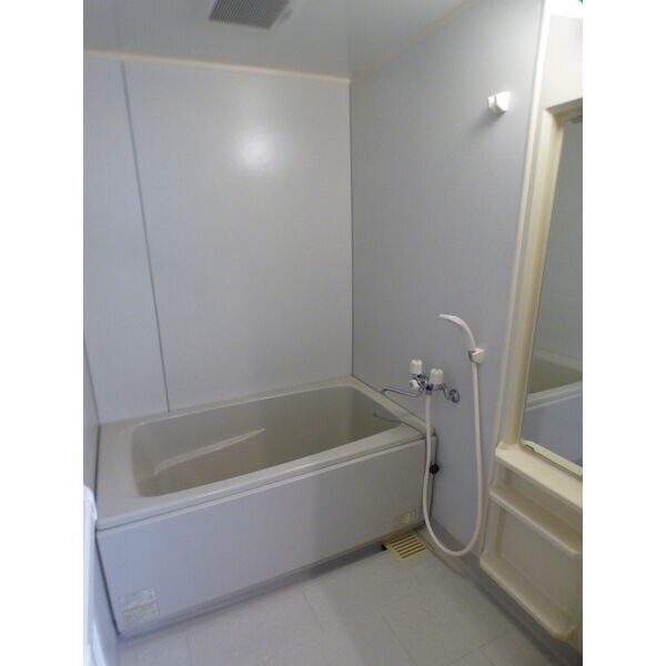 グランヴェル西山2号館の物件内観写真