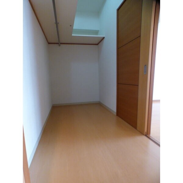 グランヴェル西山2号館の物件内観写真