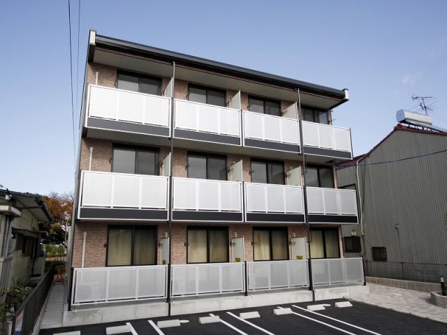 レオパレスエスペランサの物件外観写真