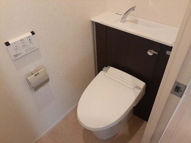 ノイグランツＤの物件内観写真