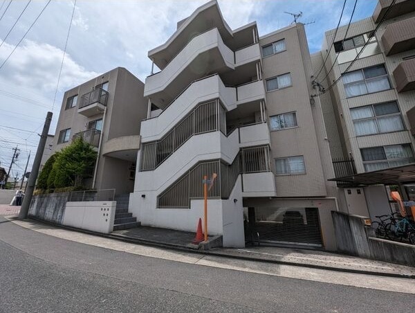 PLATZ KAKUOZANの物件外観写真