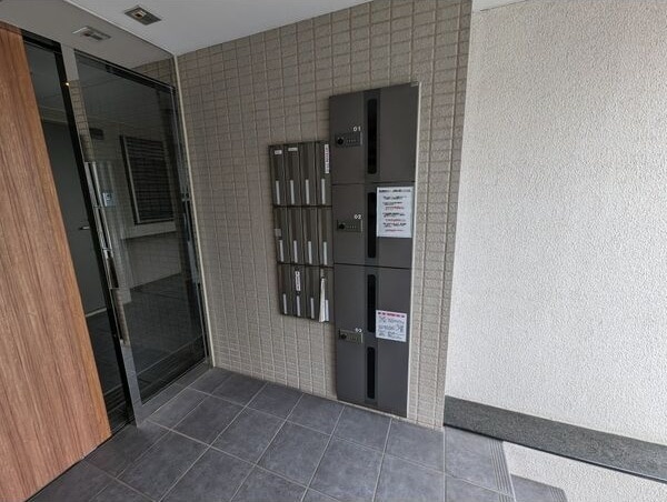 PLATZ KAKUOZANの物件外観写真