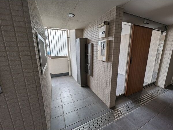 PLATZ KAKUOZANの物件外観写真