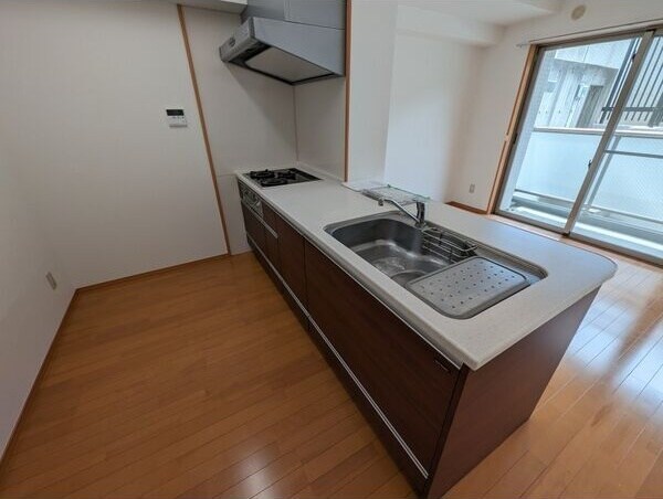 PLATZ KAKUOZANの物件内観写真