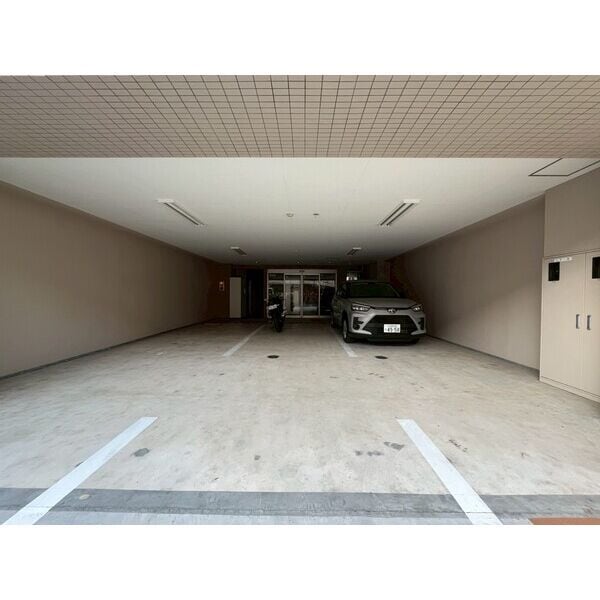 クレスト覚王山の物件外観写真