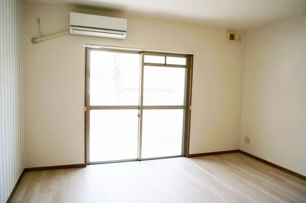 ノース・メゾン・ラ・コリンA棟の物件内観写真