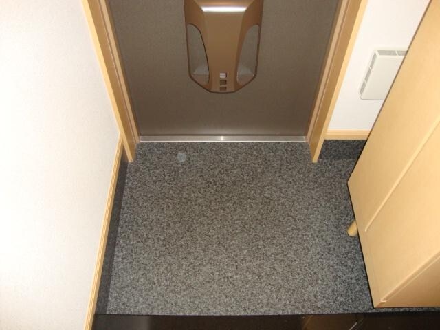 ウェル　ＩＺＵＭＩの物件内観写真