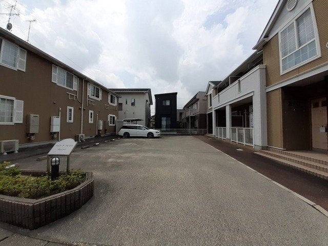 メゾン・ド・ソレイユⅠの物件外観写真