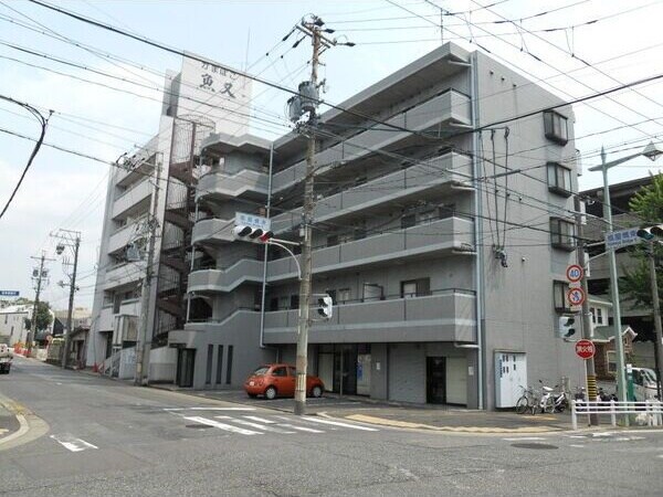 Raiz西高蔵の物件外観写真