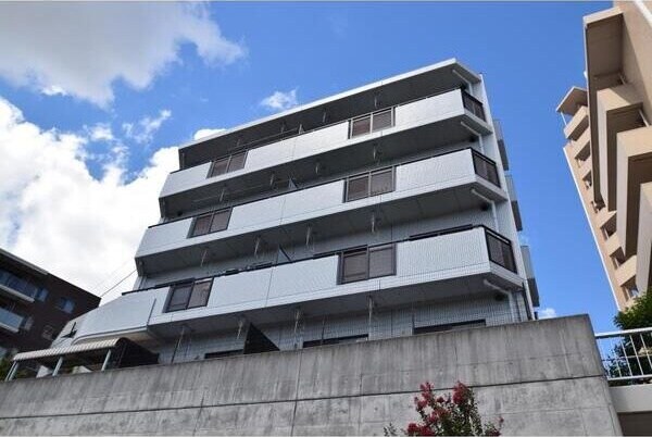 CSレジデンスの物件外観写真