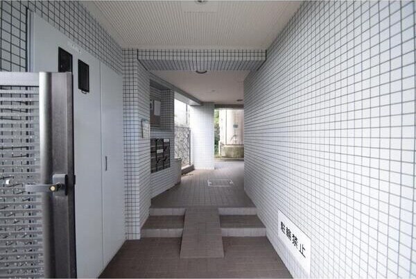 CSレジデンスの物件外観写真