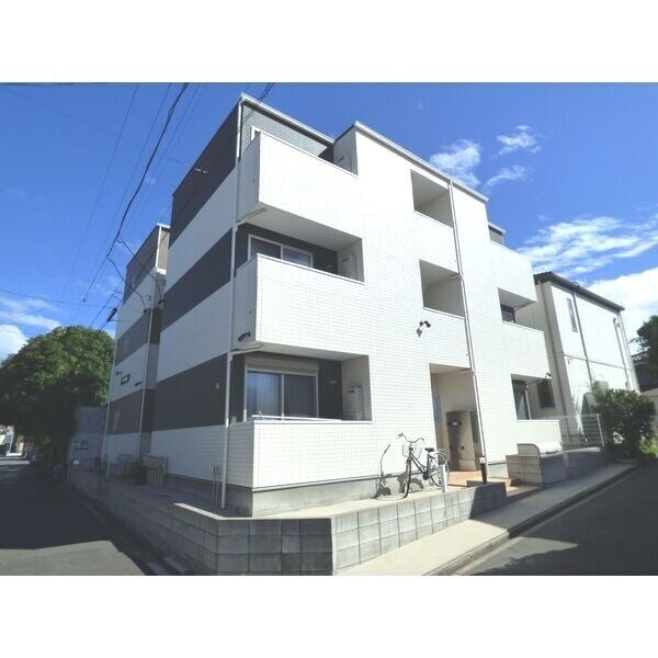 オークハウス桜の物件外観写真