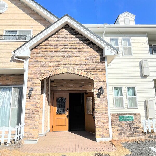 ユーハイツパーシモンの物件外観写真