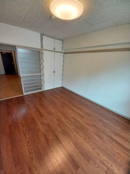 レスカール千代田の物件内観写真