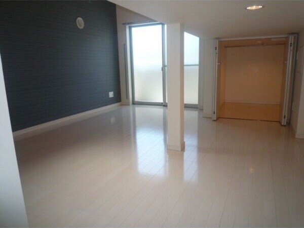 エムズガーデンの物件内観写真