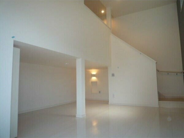 エムズガーデンの物件内観写真