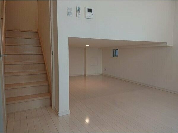 エムズガーデンの物件内観写真