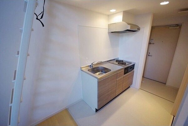 高畑駅 徒歩4分 2階の物件内観写真