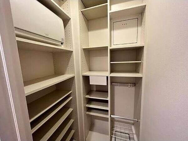 プラウド金山の物件内観写真